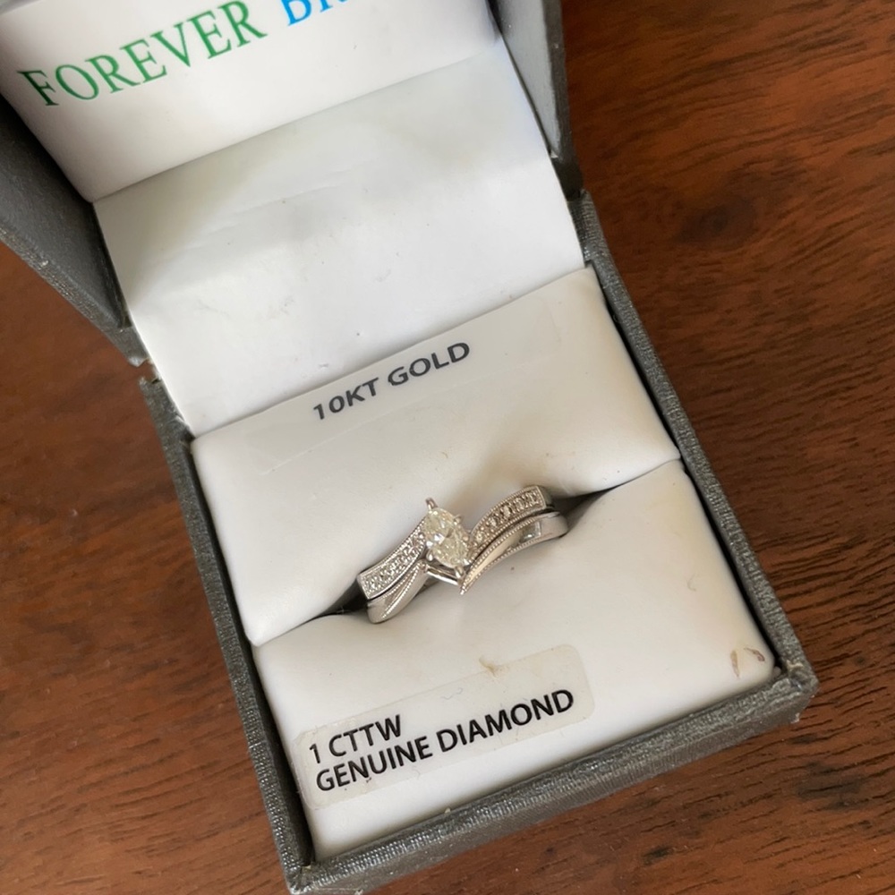 Engagement ring and wedding band